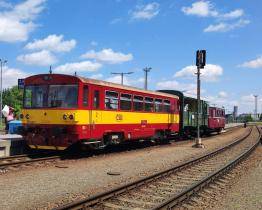 Na Zlínsku budou jezdit historické motoráčky. Retro autobus vypraví i DSZO