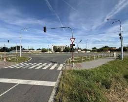 Práce na modernizaci křižovatek pokračují v Loukách a Malenovicích