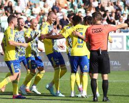 Fotbalisté Zlína zvítězili v Karviné. V ligové tabulce se dělí o první místo