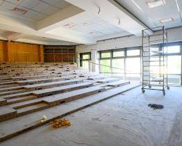 V budovách UTB panuje čilý stavební ruch. Opravují se učebny a vzniká nová laboratoř