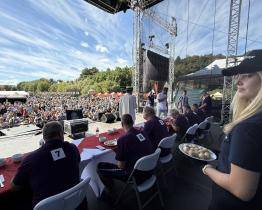 Soutěž jedlíků na Vizovickém Trnkobraní vyhrál znovu Radim Dvořáček. Rekord ale nepadl