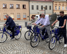 Nová sdílená kola zpřístupňují ve Vsetíně ekologickou dopravu