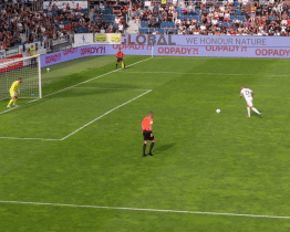 Slovácko pražskou Slavii o body neobralo. Daníček zahodil penaltu v nastavení