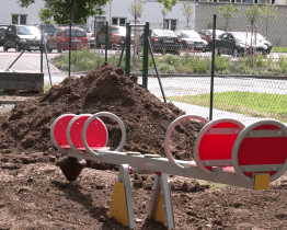 Děti z Pastelky si první školní den užijí na novém hřišti 