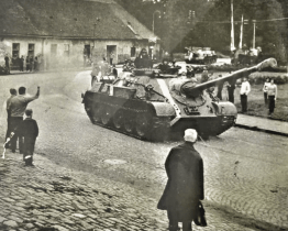 Srpen 1968: Ruský voják střílel v Brodě ostrými náboji na studentky