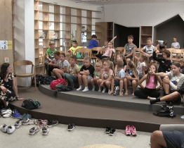 Na mezigeneračním setkání v Kyjově si povídali senioři a děti z příměstského tábora