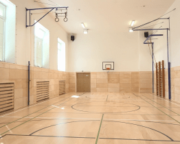 Interiéry zuberské sokolovny září novotou 