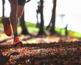 24hodinový štafetový běh pomůže dětem s rakovinou. Každým kilometrem přispějete 100 korun
