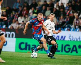 Trenér fotbalistů Zlína Červenka dostal k padesátinám fantastickou výhru nad Plzní
