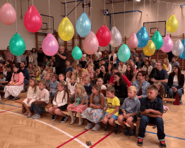 Ve Vsetíně usedlo do školních lavic 263 prvňáčků