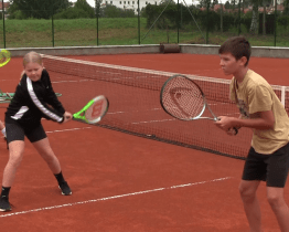 Zrekonstruované kurty v Uherském Ostrohu budou sloužit oddílu i veřejnosti