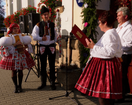 Devět krojovaných párů žádalo v Sušicích o povolení pořádání hodů