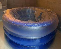 Kroměřížská nemocnice nabízí nastávajícím maminkám porody do vody