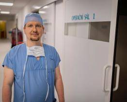 Špičkový specialista na chirurgii ruky Petr Vondra posílil tým Baťovky. Chce vybudovat nové oddělení