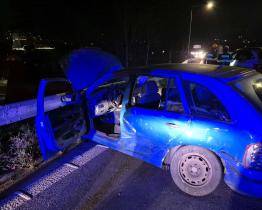 Náročný podvečer vsetínských hasičů: Během hodiny zasahovali u dvou nehod