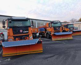 Sypače letos poprvé vyjely na silnice. Nejdříve na Vsetínsku, pak i v dalších okresech