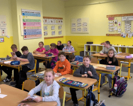 Sychrovská základní škola oslavila 40 let od svého otevření