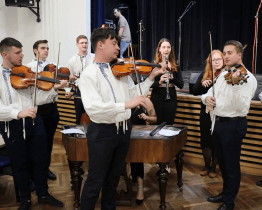 Na předhodovém zpívání si chasa zvolila stárky