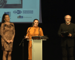 Za nejlepší báseň bezdrátová sluchátka