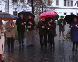 Význam 17. listopadu připomnělo shromáždění v parku Petra Bezruče