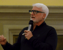 Marian Jelínek na holešovském zámku odkoučoval dvě přednášky