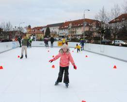 Náměstí v Otrokovicích se proměnilo v bruslařské království