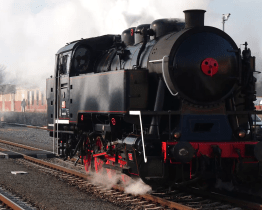 Parní vlak vozil děti i Mikuláše s anděly a čerty