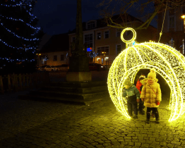 Vánoční centrum Uherského Brodu je nově vyzdobené světelnými prvky 