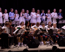 Žáci ZŠ Pod Vinohrady vyzpívali zlínské zoo rekordních 85 000 korun