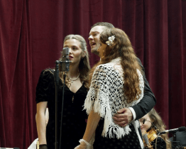 Melody Gentlemen Lednice rozezpíval téměř dvě stovky seniorů