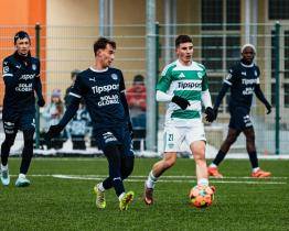 Fotbalisté Zlína v dohrávce Tipsport ligy porazili Prostějov, skórovali Koubek a Petruta