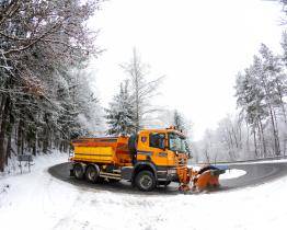 Prosinec byl na zimní údržbu méně náročný, v lednu mají silničáři napilno