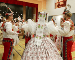 Krojový ples má chasa za sebou, brzy se začne chystat na hody