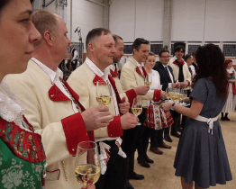 Na Krojový ples Mikroregionu Buchlov dorazilo 250 krojovaných