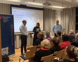 Vsetínská knihovna uspořádala besedu o nejstarších příjmeních a DNA