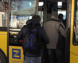 Rožnov chce do poloviny roku spustit novou hromadnou dopravu na vyžádání