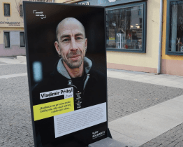 Koncert a výstava připomínají výročí zahájení války na Ukrajině 