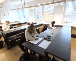 Ve Valašském Meziříčí otevřeli novou přístavbu SUPŠ sklářské