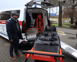 Hodonínská nemocnice má novou sanitku, přispělo na ni město i obce