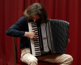 Na žákovském koncertě ZUŠ zazněl Monti, Mozart, Janáček nebo Bach