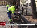 Město dezinfikuje lavičky a zastávky