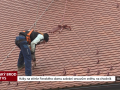 Háky na střeše Panského domu zabrání sesuvům sněhu na chodník