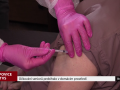 Očkování seniorů probíhalo v domácím prostředí