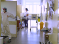 Nemocnice hlásí zákaz návštěv i hospitalizované s koronavirem 