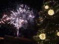 Ohňostroj přilákal na náměstí davy lidí