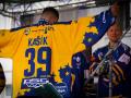 Hokejoví Berani představili nové dresy. Speciální sada odkazuje na velká derby se Vsetínem