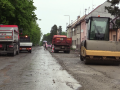 Opravuje se silnice, která spojuje obě části města