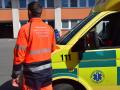 Krajští záchranáři mění pracovní oblečení. Dominantní barva bude fluorescenční červená 