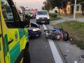 Řidič motorky utrpěl po srážce s autem ve Spytihněvi vážná poranění